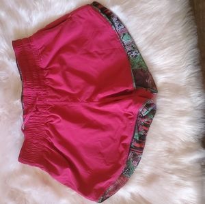LULULEMON Tracker Short size 6